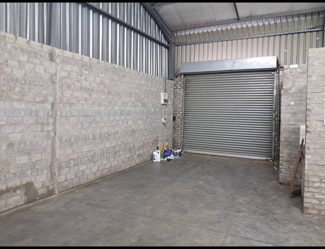 160M² WAREHOUSE RENTED IN WESTERING